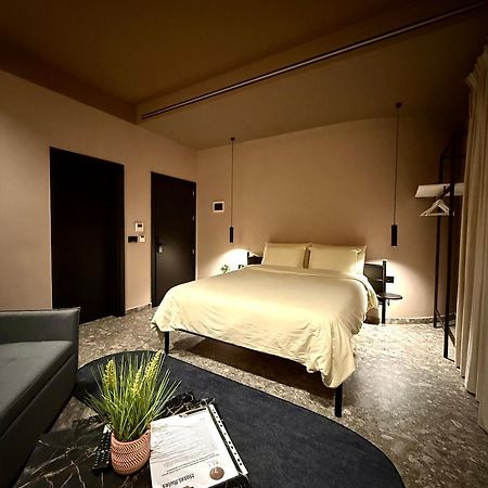 Rex Hotel Boutique 티라나 외부 사진