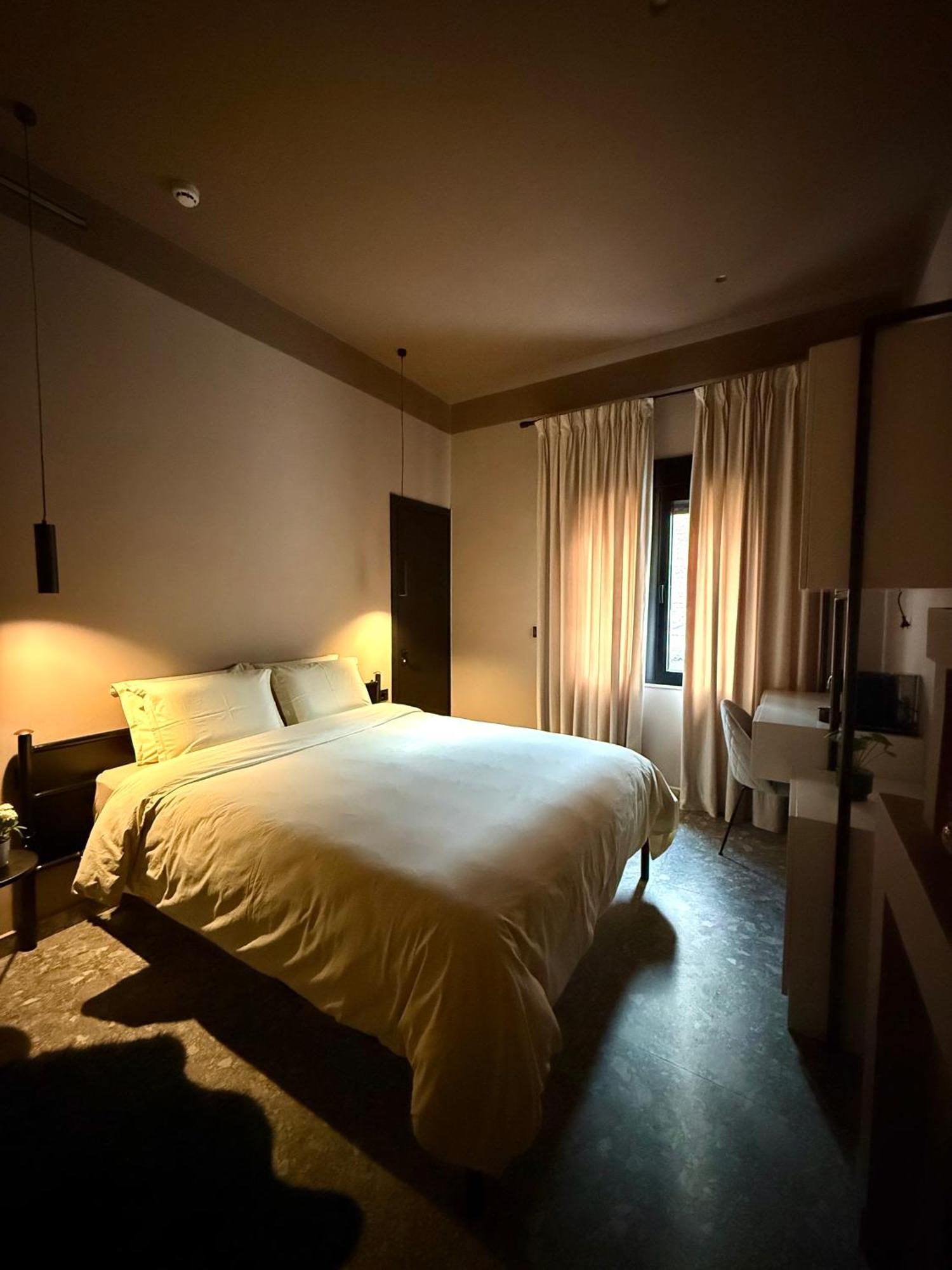Rex Hotel Boutique 티라나 외부 사진