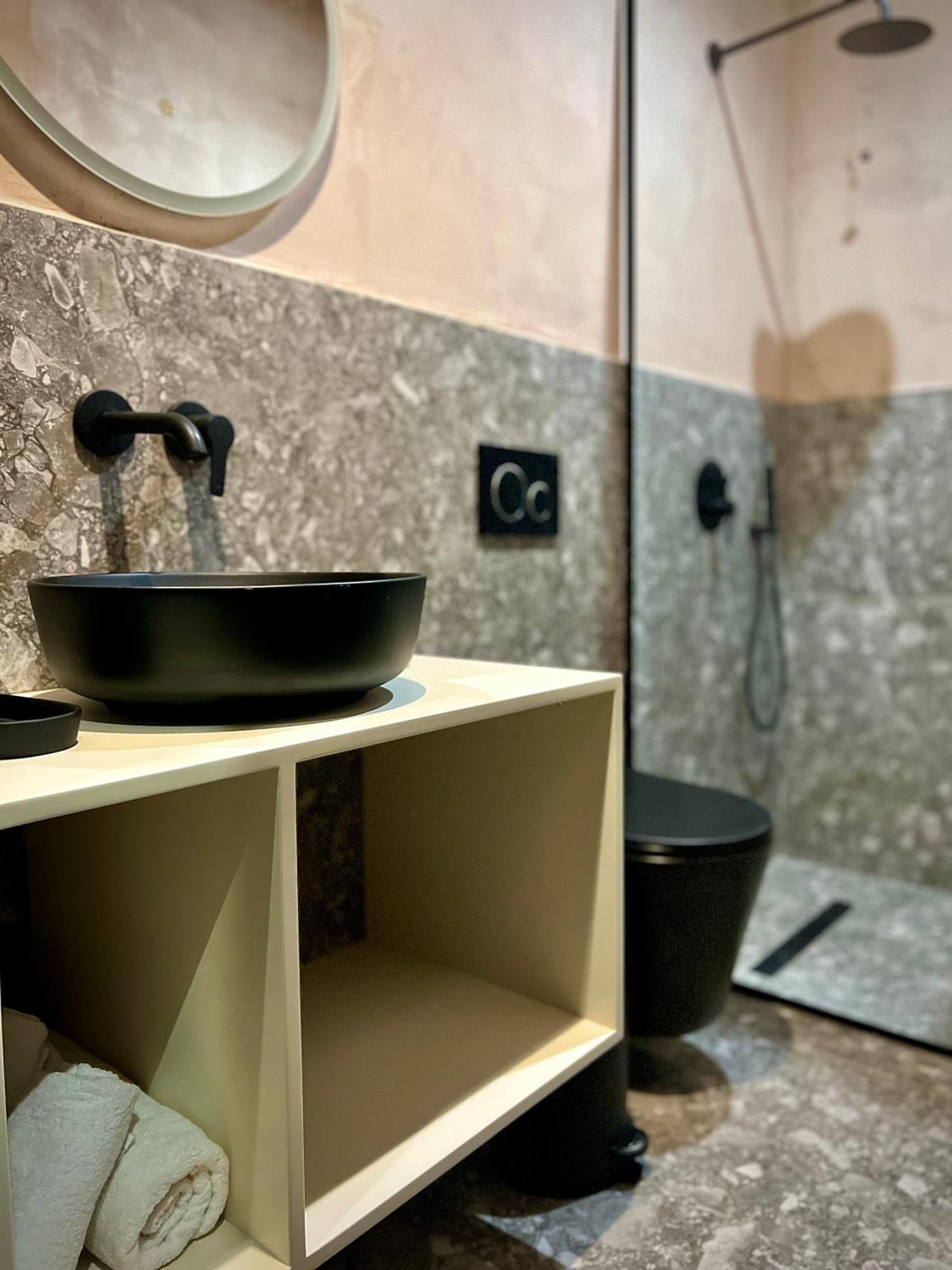 Rex Hotel Boutique 티라나 외부 사진