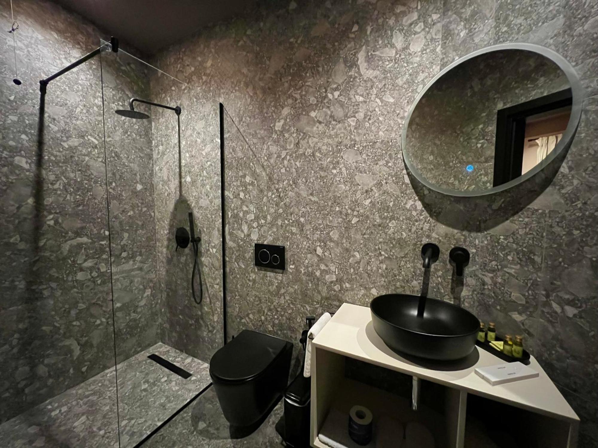 Rex Hotel Boutique 티라나 외부 사진