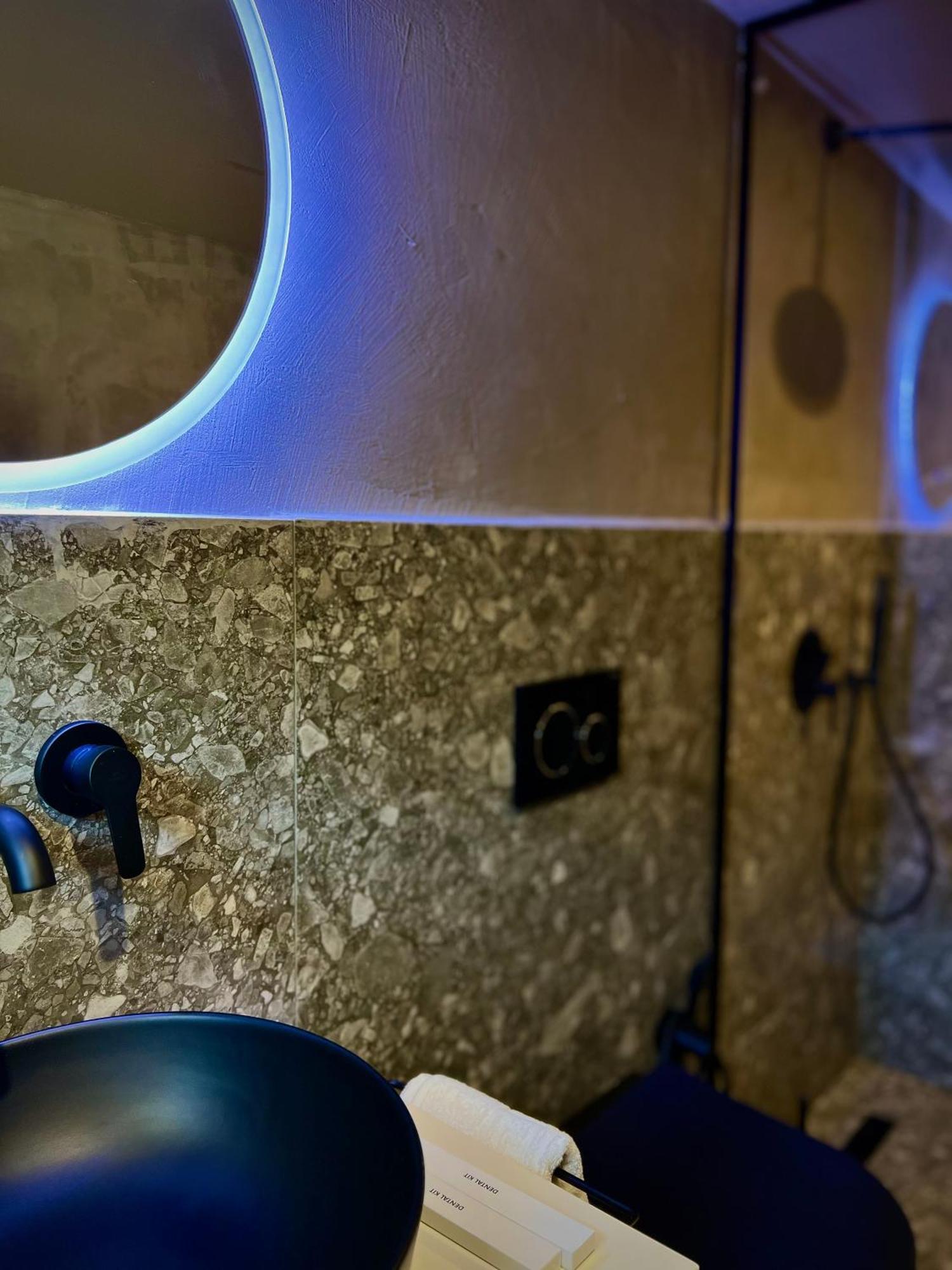 Rex Hotel Boutique 티라나 외부 사진