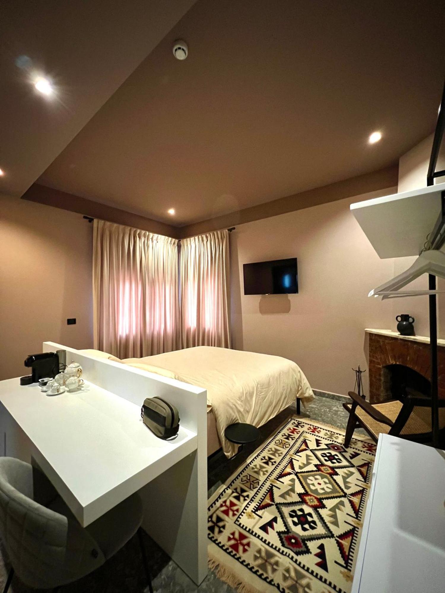 Rex Hotel Boutique 티라나 외부 사진