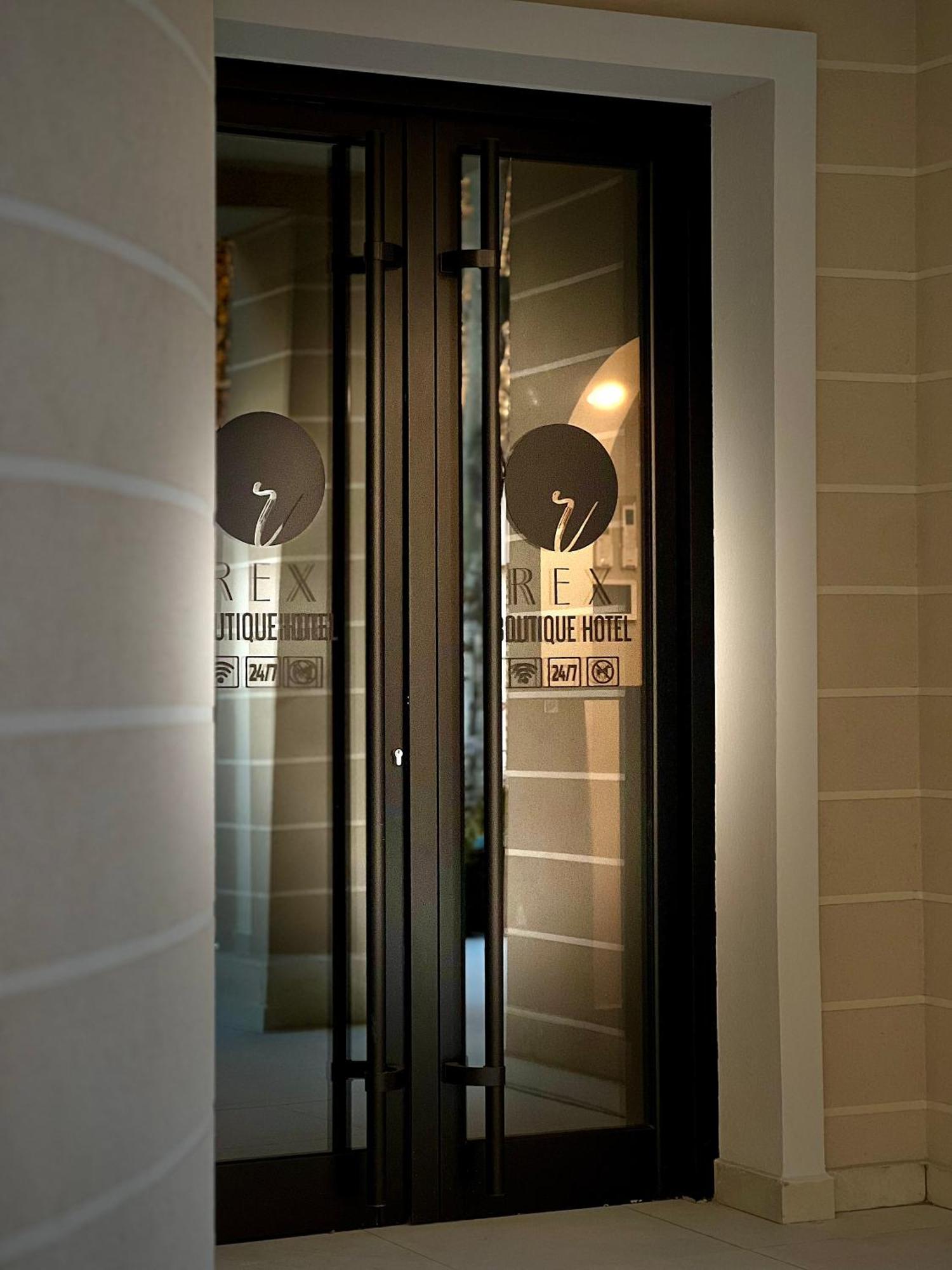 Rex Hotel Boutique 티라나 외부 사진